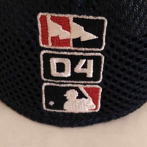 Boston Red Sox 2004 World Series Champions Hat - Picture 9 of 16